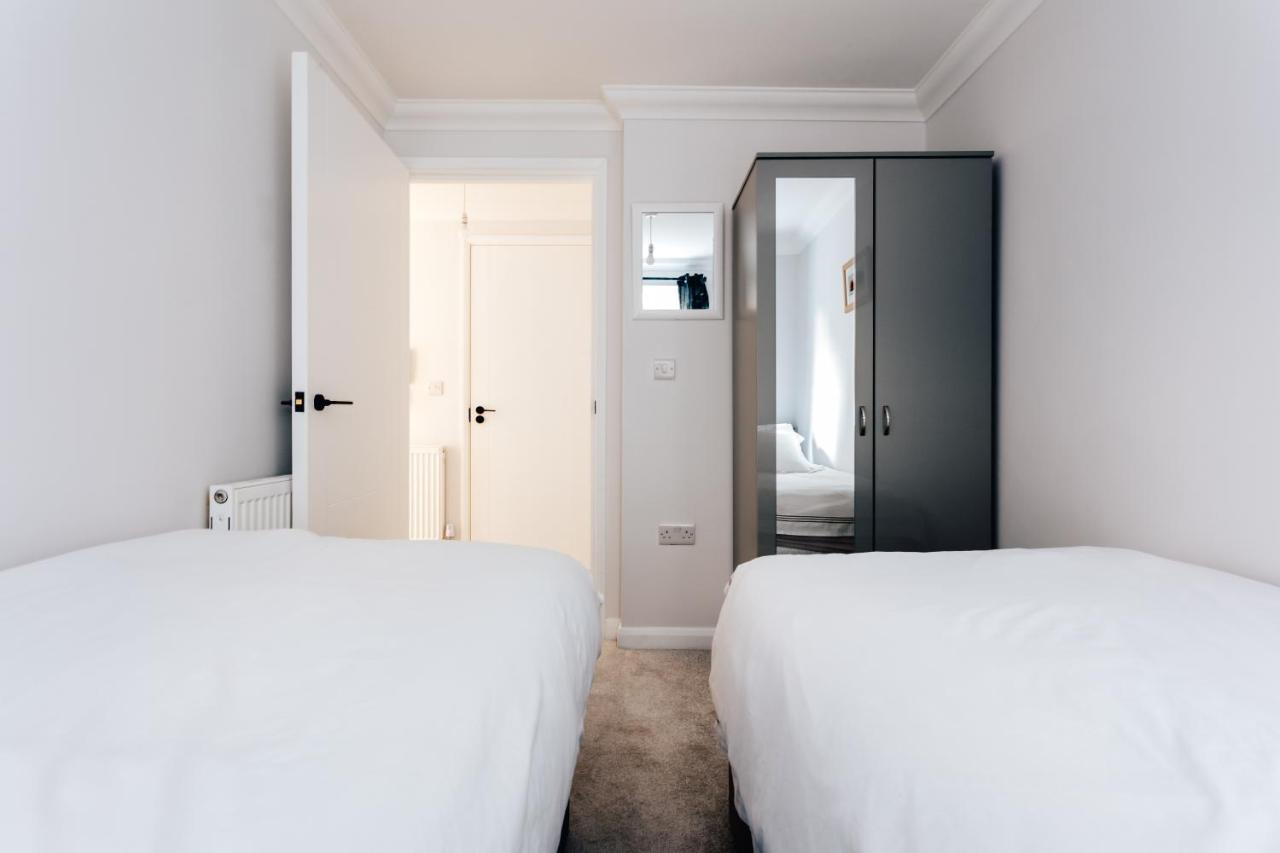 Premier Refurbished Central Flat Борнмут Экстерьер фото